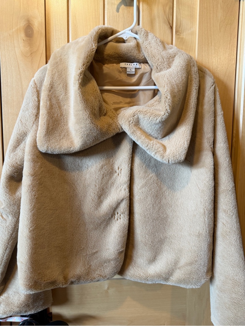 FAVLUX Beige Teddy Faux-Fur Cropped Jacket